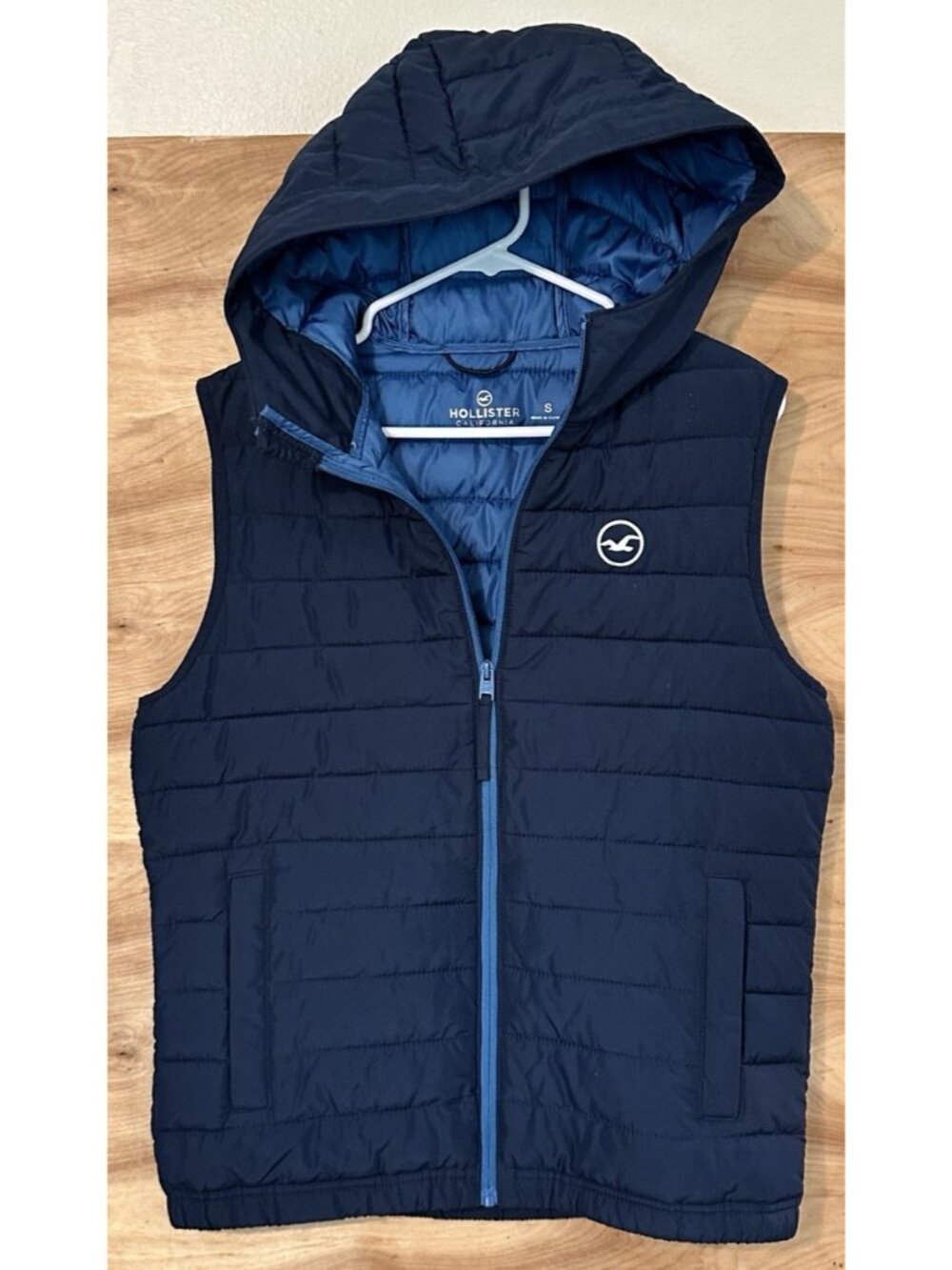 Hollister Men Small Puffer Vest Quilted Lined Hoodie Pocket Hiking Gorpcore